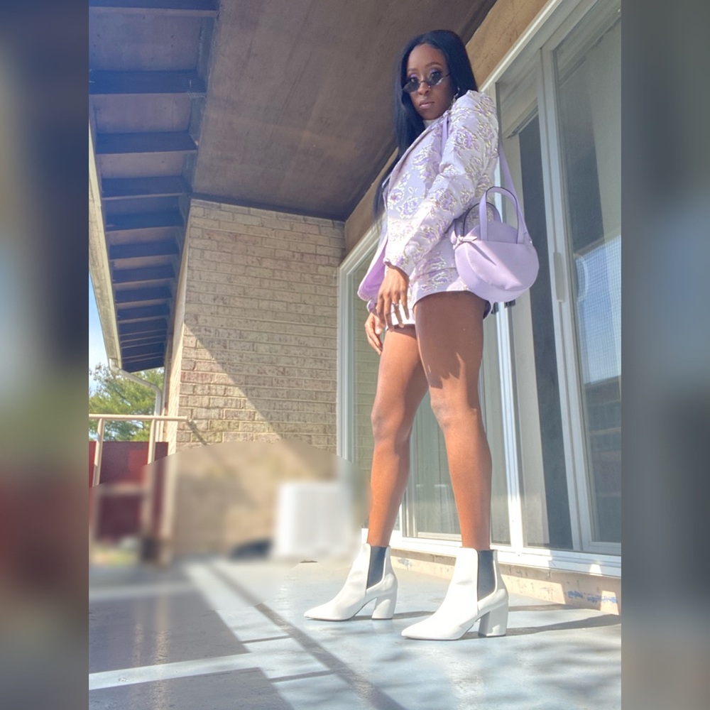 Suit and Short Set | White Thick Heeled Boots